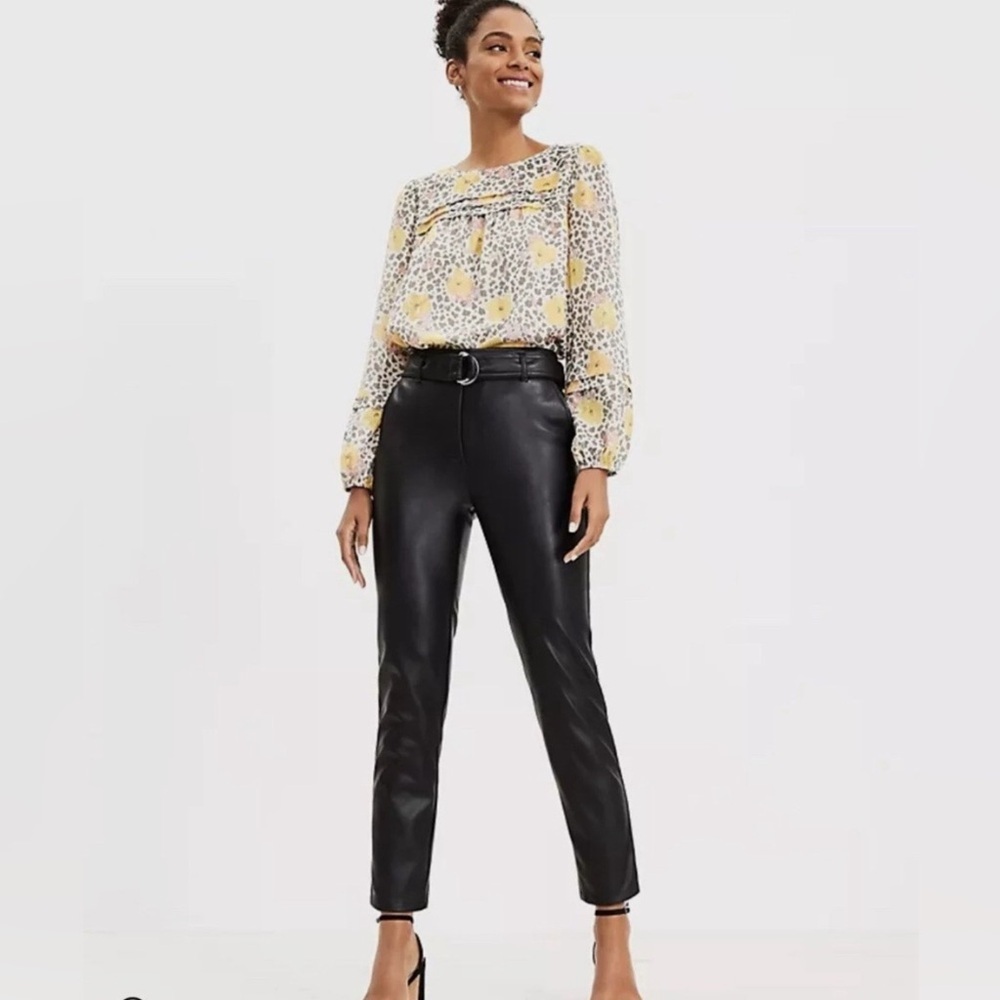 LOFT Black Faux Leather Belted Pants – Size 8 (NWT)